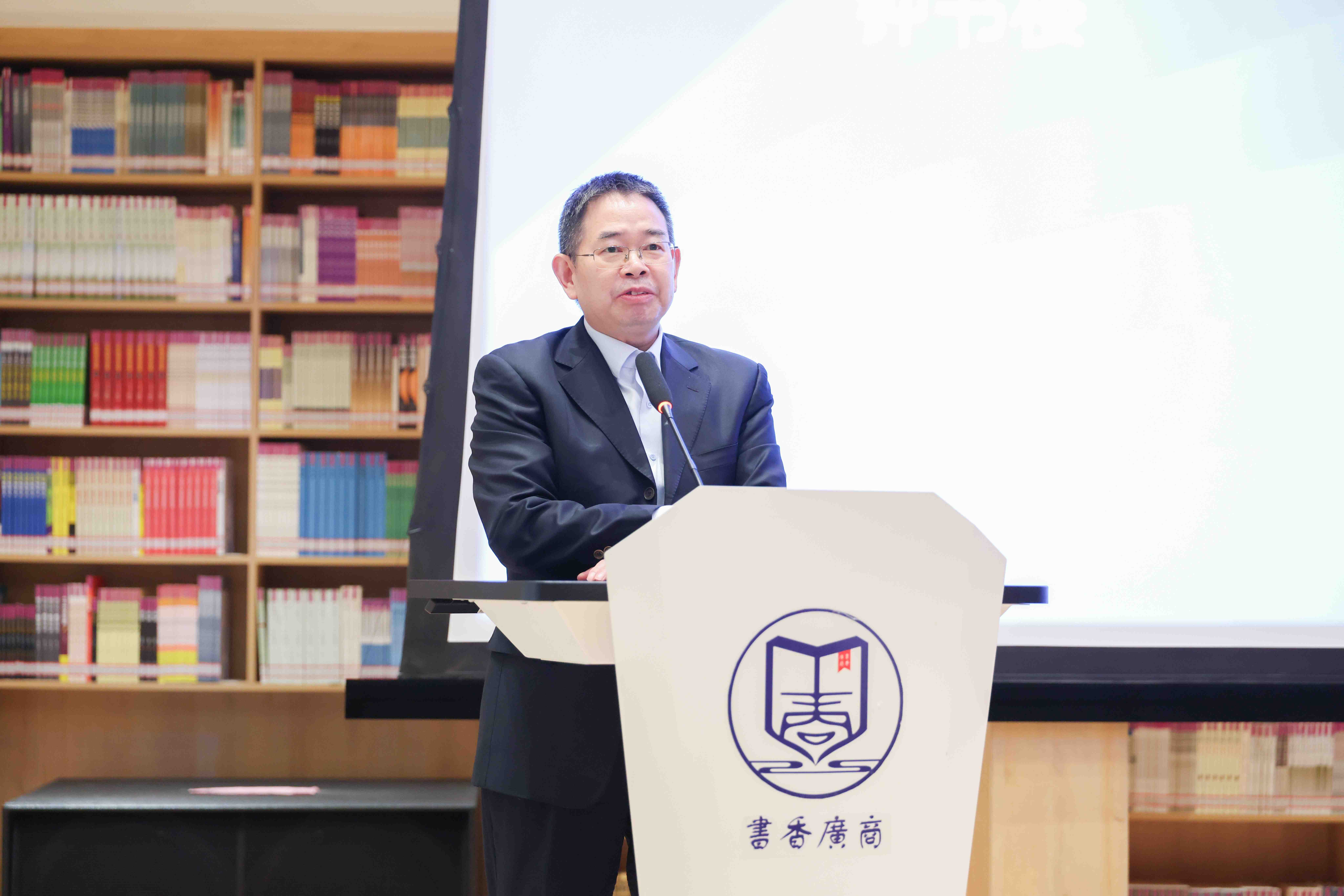 品牌宣传部 黄瑜思-21.jpg